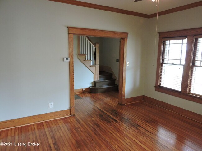 Building Photo - 670 N Barbee Way