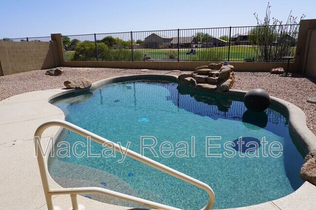 Foto del edificio - 29285 N Yellow Bee Dr