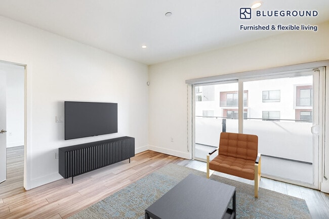 Building Photo - 518 N Gramercy Pl