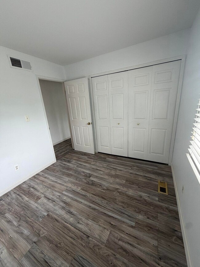 Building Photo - 44418 Newburyport Dr