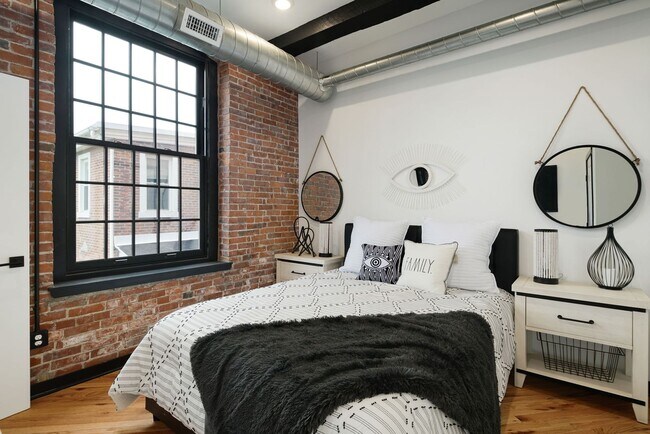 Foto del edificio - 2Bed/2Bath in heart of Phoenixville