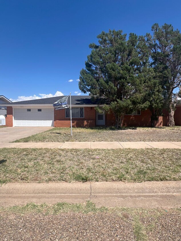 Foto principal - 121 Sasser Dr