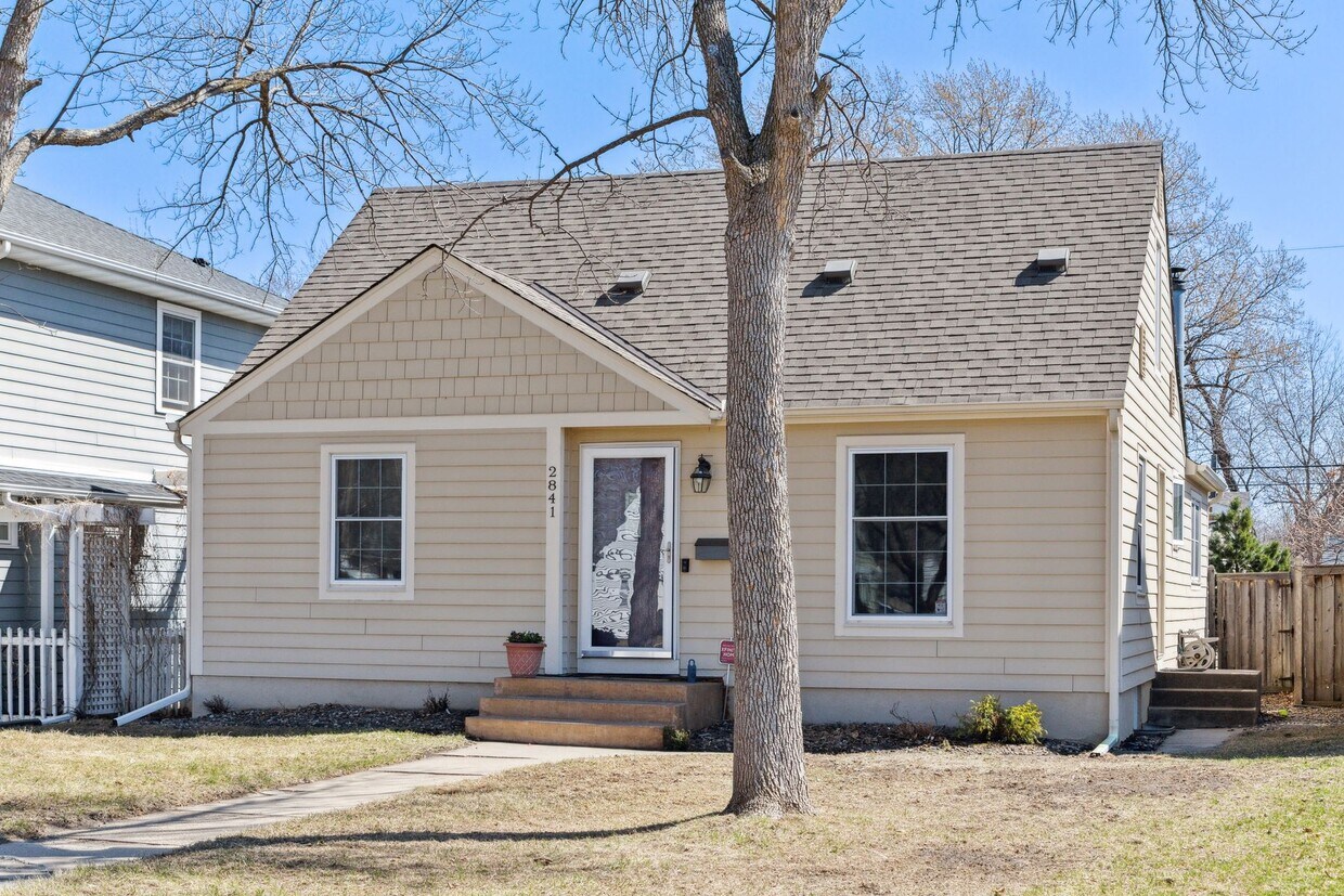 Foto principal - 2841 Georgia Ave S