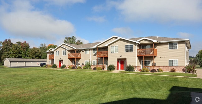 Building Photo - Golf View Estates