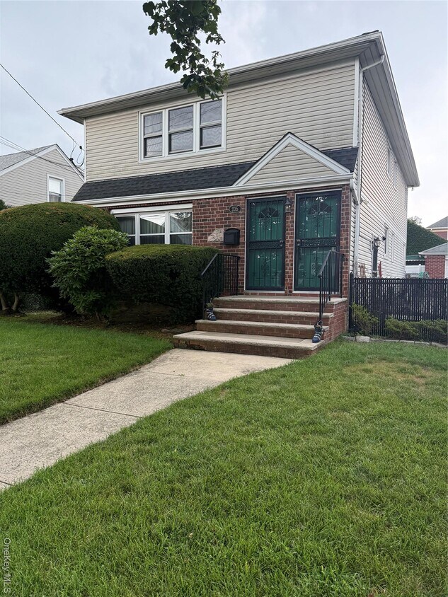 Foto principal - 235 Jefferson Ave