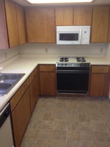 Building Photo - 757 W Putnam Ave