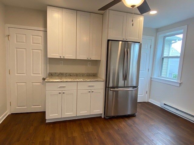Stainless steel refrigerator - 5117 Duncan St