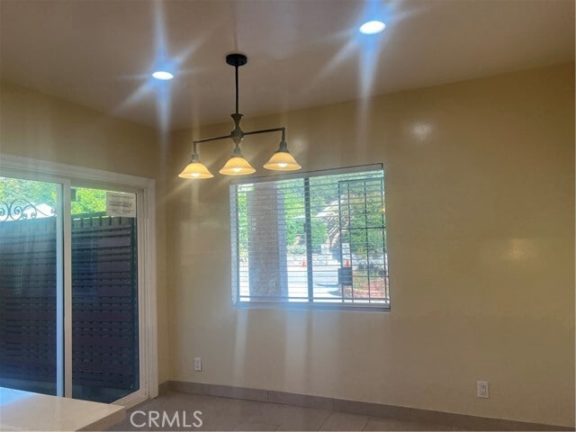 Foto del edificio - 1845 N Oxford Ave