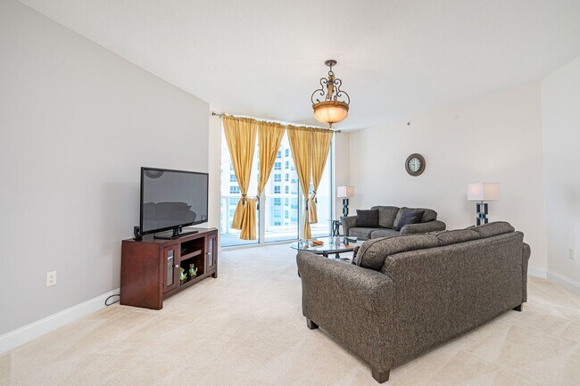 Foto del edificio - Furnished Marina Grande Condo