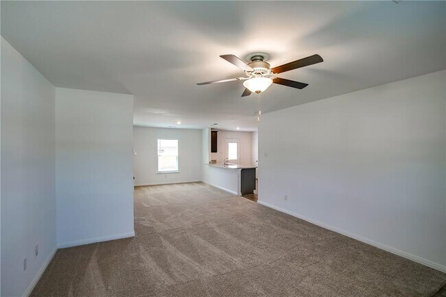 Building Photo - 124 Dupont Pass