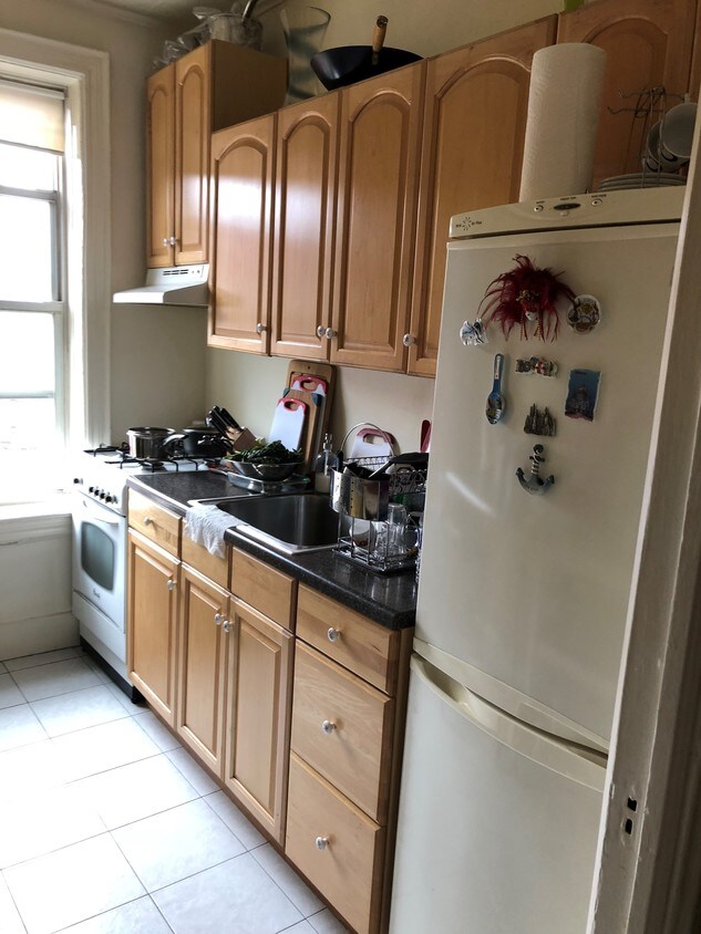 Primary Photo - 30-63-3044 44th St