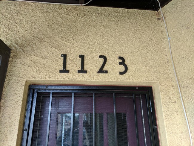 Foto del edificio - 1123 N 5th St