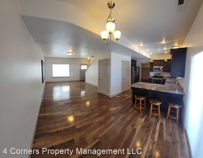Building Photo - 3 br, 2 bath House - 952 S 2275 W