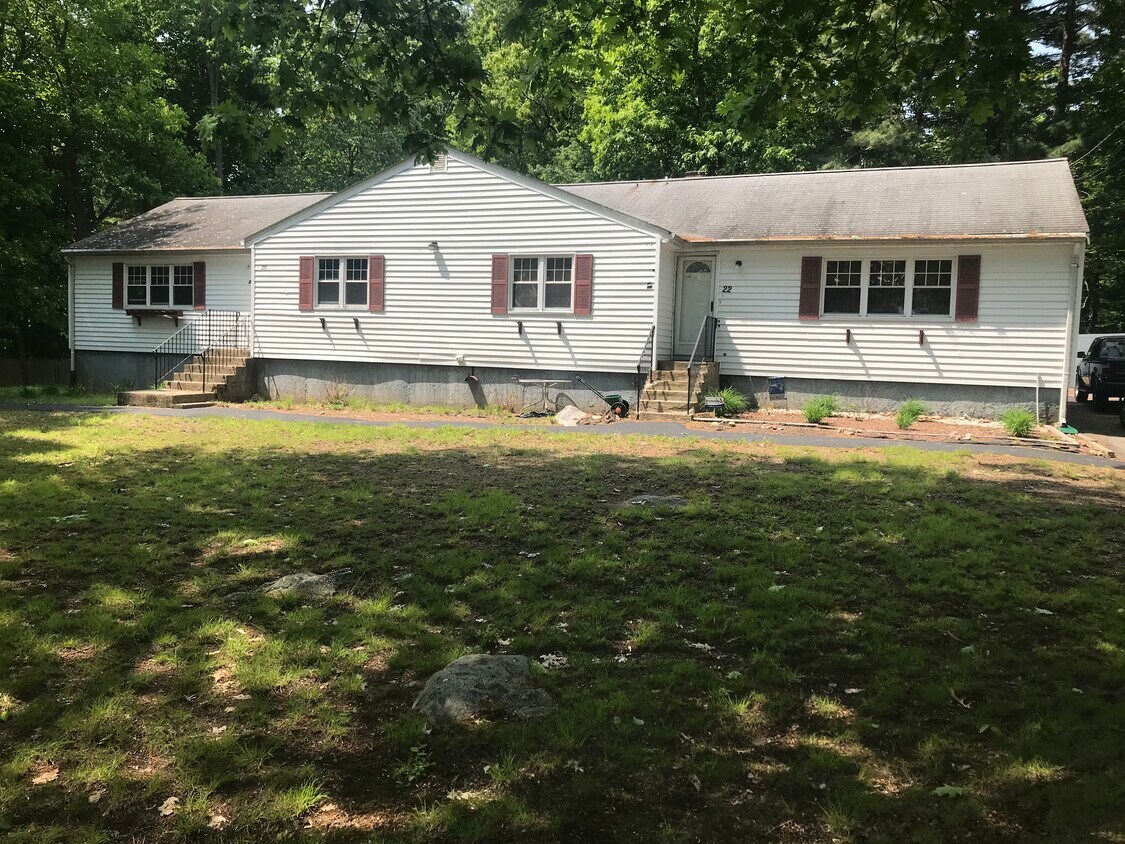 20 Lambert Rd, Randolph, MA 02368 Townhome Rentals in Randolph MA