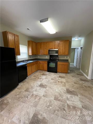 Building Photo - 6608 Blackwood Ln