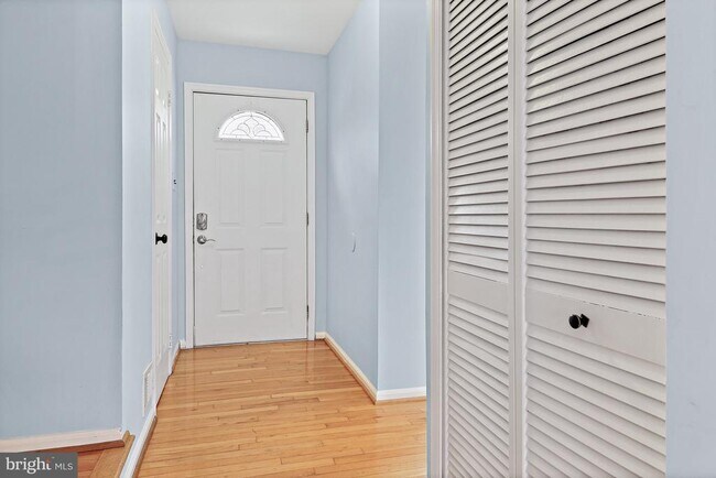 Building Photo - 9553 Cherry Oak Ct