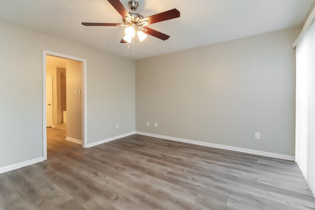 Foto del edificio - 8506 Deer Meadow Dr