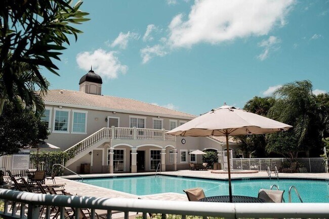 Foto del edificio - 156 SW Peacock Blvd