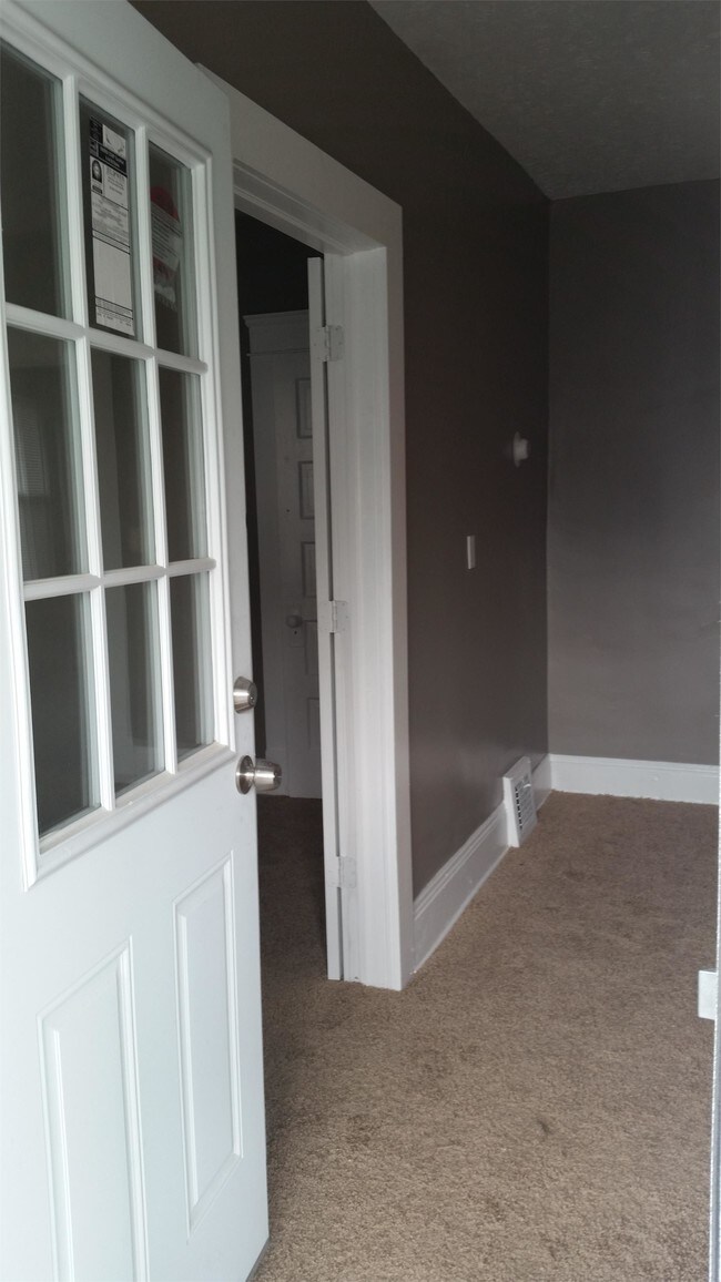 Foto del edificio - 4383 W 28th St