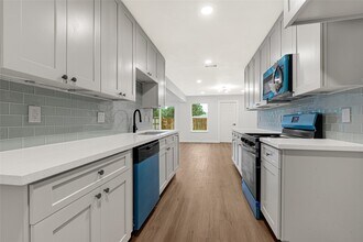 Building Photo - 3415 Lapstone Dr