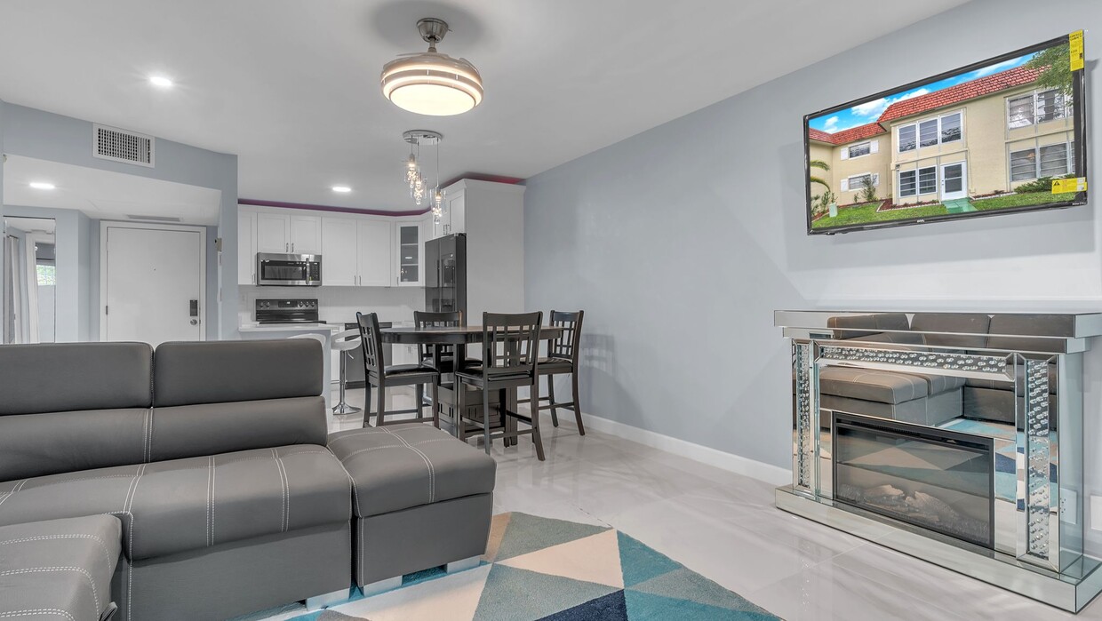 Foto principal - 5680 SW 3rd Pl