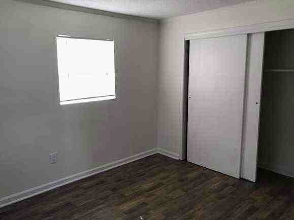 Foto del edificio - 3205 Luna St