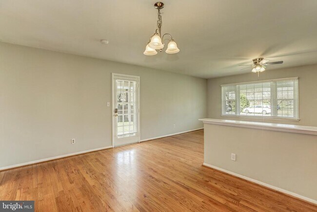 Building Photo - 4 Cinnamon Fern Rd