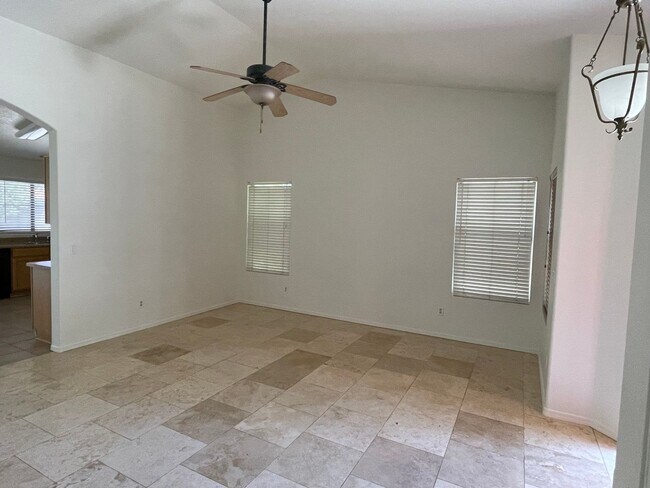 Building Photo - 3 BEDROOM/2 BATH IN SAN TAN RANCH