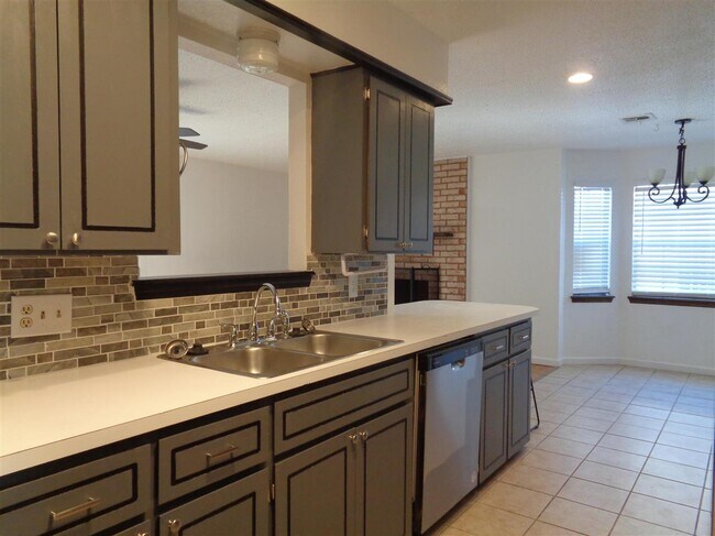 Foto del edificio - 2322 NW 75th St
