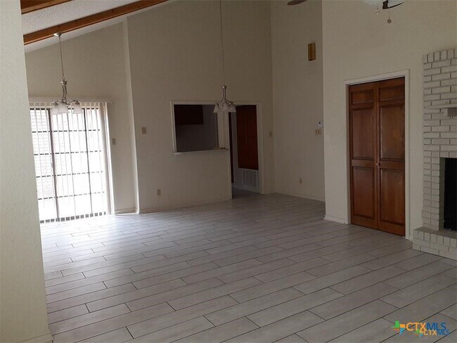 Foto del edificio - 1133 Ashby St