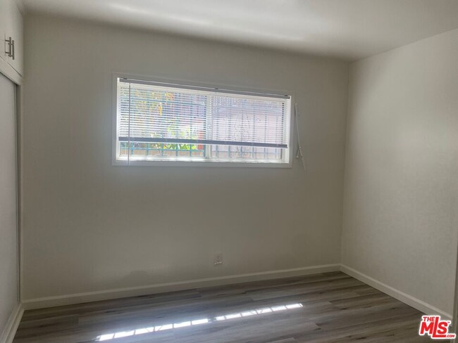 Foto del edificio - 2337 Penmar Ave