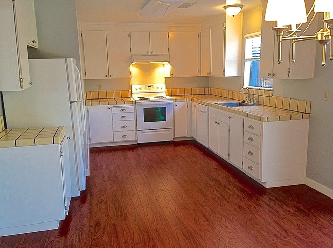 Interior Photo - Capitola Cove