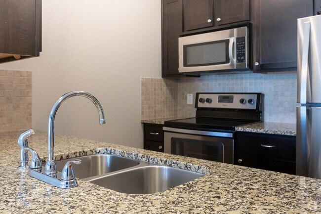 1 habitación, 1 baño - 661 pies cuadrados - Alden Park Kingsland