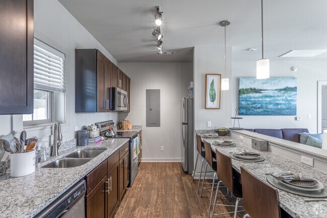 5HAB, 5BA - 1.844-1882SF - Casa adosada - The Arrow Townhomes and Flats