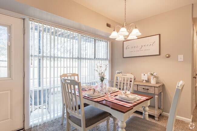 2HAB, 1BA - Riverside Park