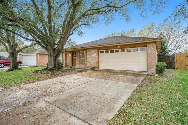 Foto del edificio - 17306 Fife Ln