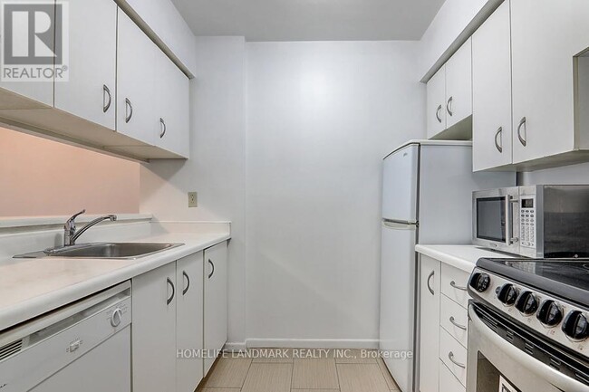 Building Photo - 44-644 St Joseph St