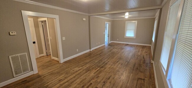 Foto del edificio - 4354 Pineview Dr