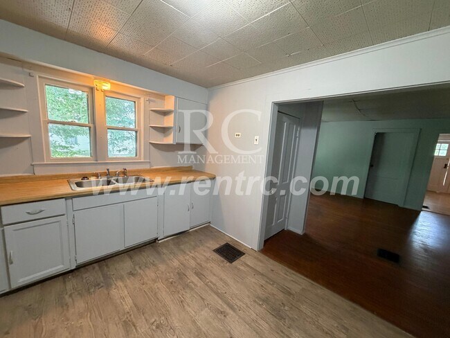 Foto del edificio - 410 Grant-