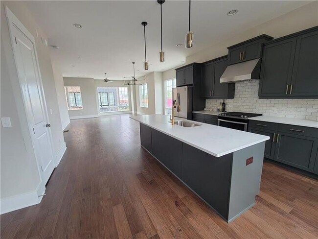 Foto del edificio - 280 Castleberry Station Dr SW