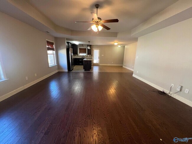 Foto del edificio - 206 Healey Dr