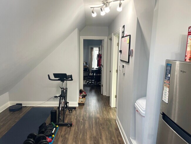 Foto del edificio - 2824 N Ridgeway Ave