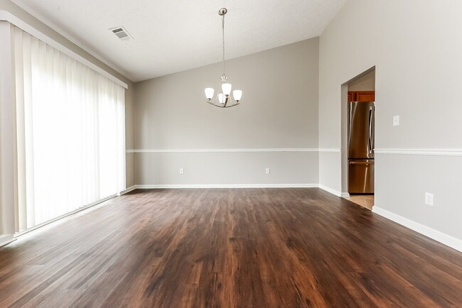 Foto del edificio - 1180 Eatonton Way