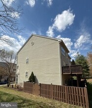 Building Photo - 2142 Capstone Cir