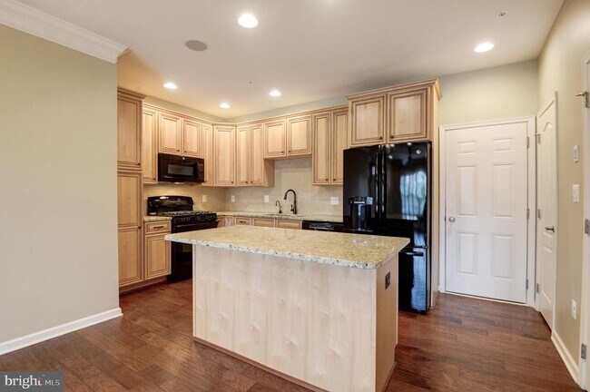 Foto del edificio - 23798 Hopewell Manor Terrace
