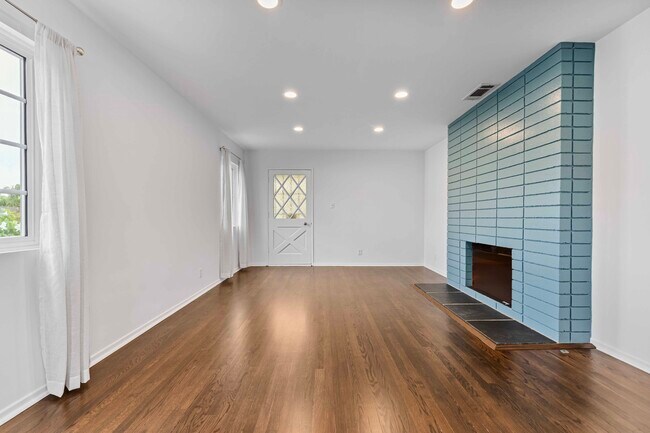 Foto del edificio - 4672 Imlay Ave