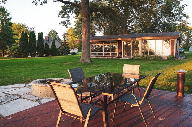 Foto del edificio - N3203 Ecker Lakeland Dr