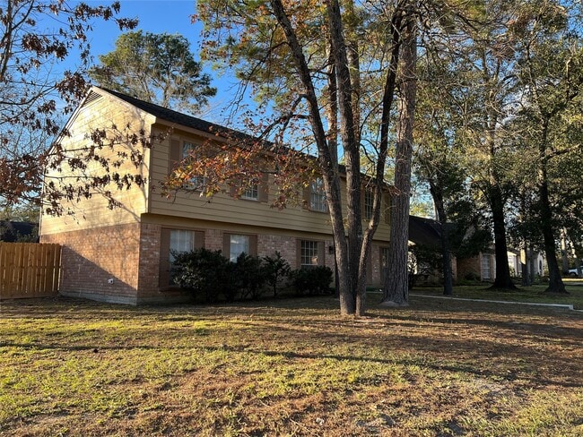 Foto del edificio - 28801 Holly Hill Dr