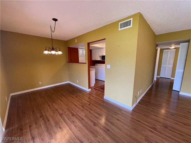 Building Photo - 1400 Pompei Ln