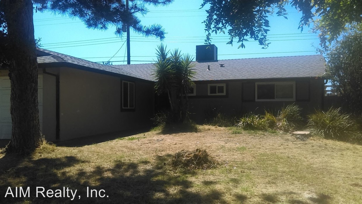 Foto principal - 6 br, 2 bath House - 6344 LONGDALE DRIVE